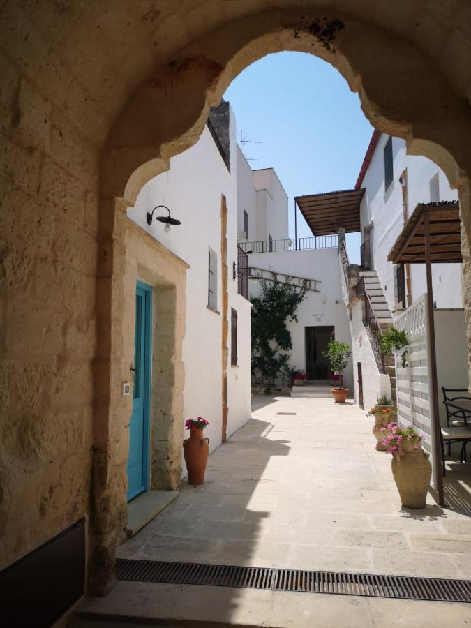 La Corte Dei Colori Spongano Buitenkant foto